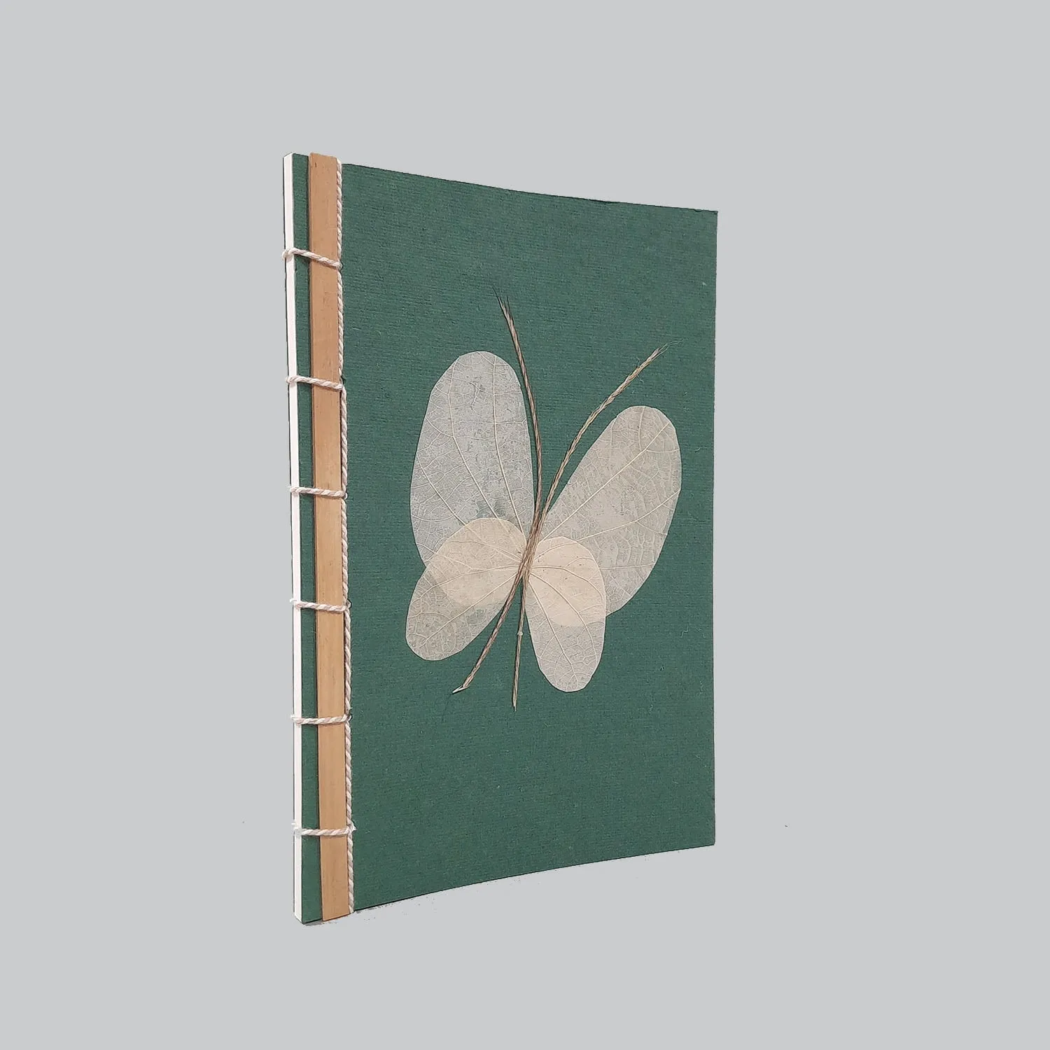 Bamboo Notebook with Dried Flowers 14 x 21 cm