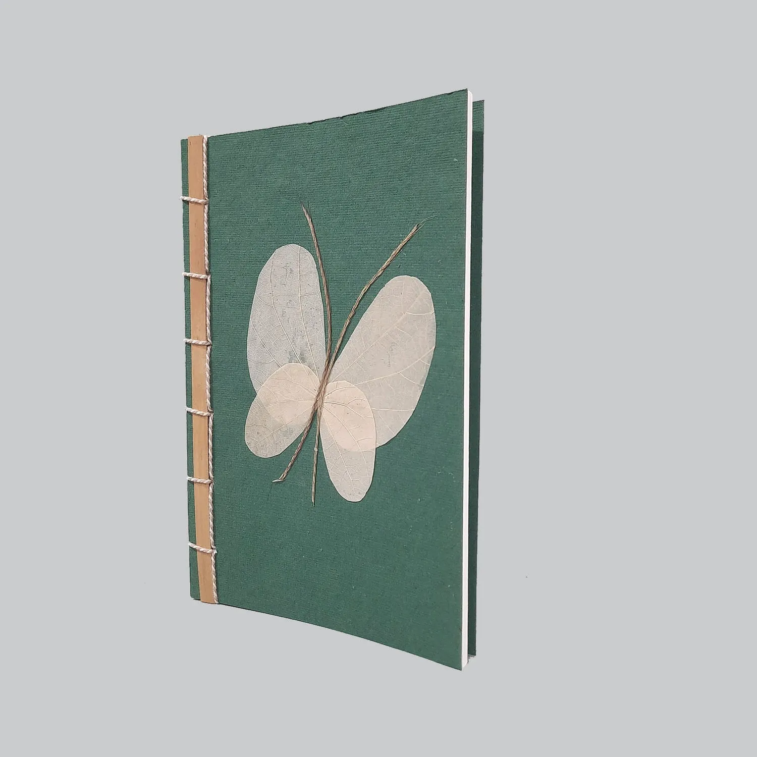 Bamboo Notebook with Dried Flowers 14 x 21 cm