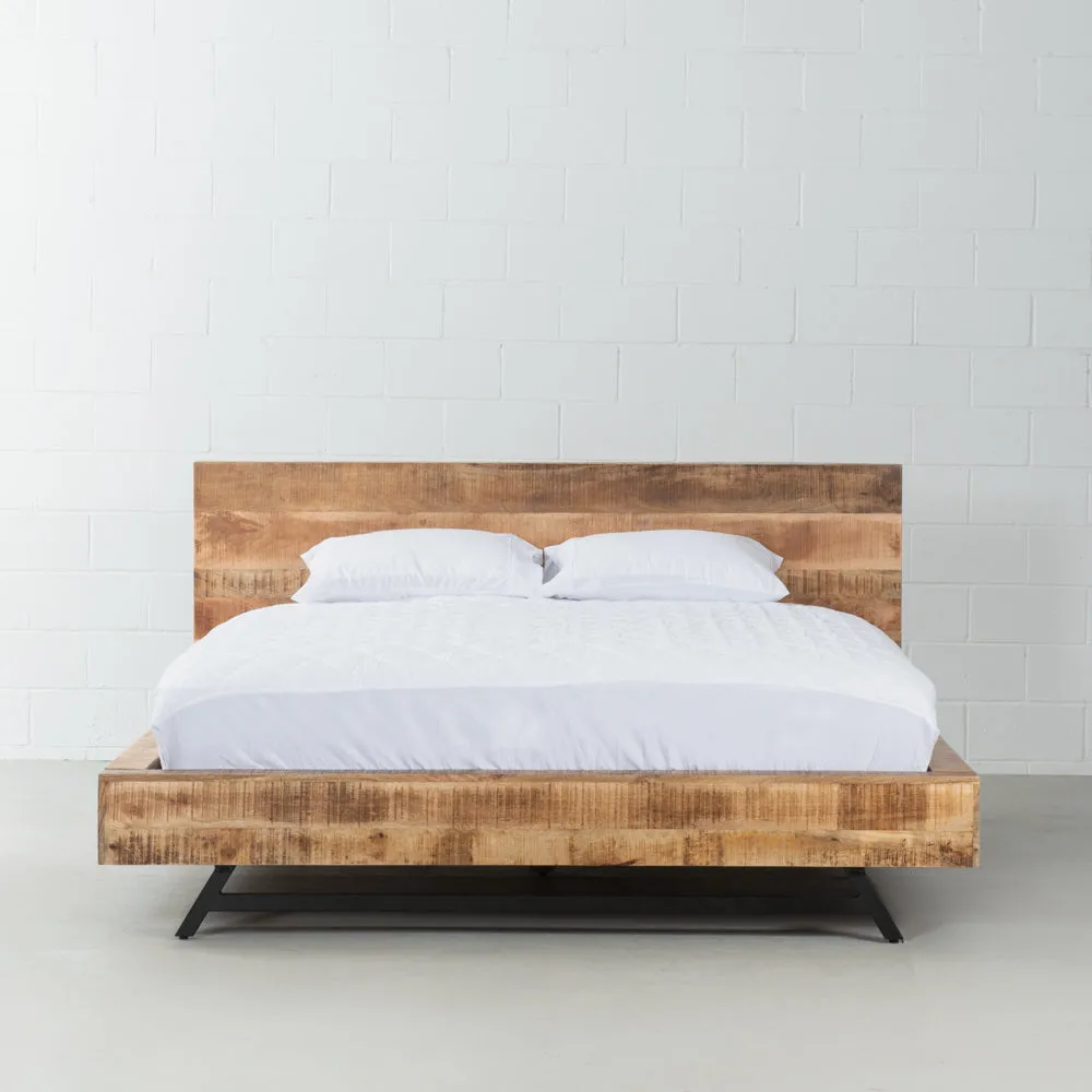 MAURA - Mango Wood Bed